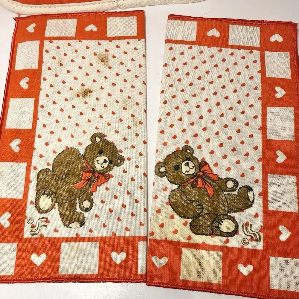 Teddy Bear Red Hearts Kitchen Set 7pc Potholders Napkins Towel VTG Cottagecore